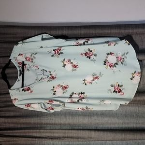 Torrid size 3 blouse
